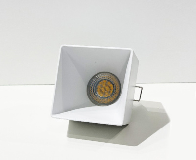 DL 3024 white GU10 светильник встраиваемый